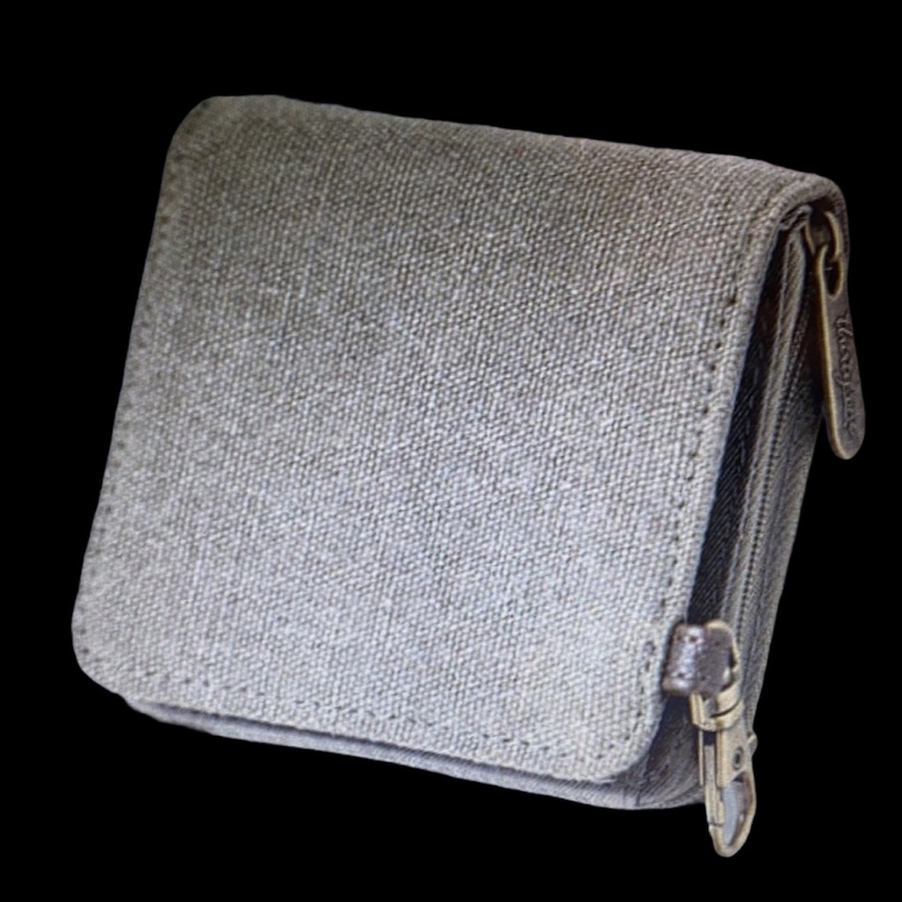 Thirty-one Clip N’ Zip Wallet, Vintage Olive